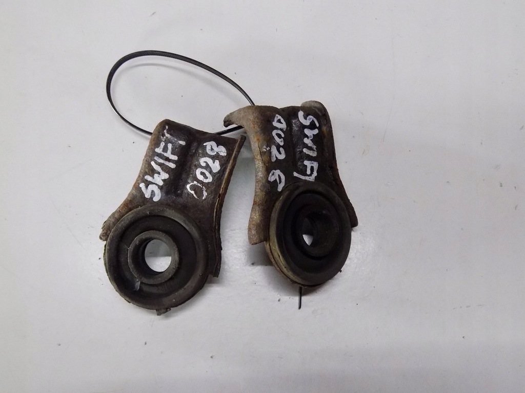 фото №1, Suzuki swift 04-09 кронштейн кронштейн радіатора