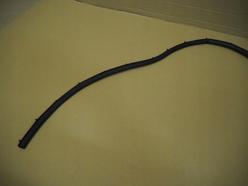 фото №2, Прокладка дверь правый задняя renault megane iv hb