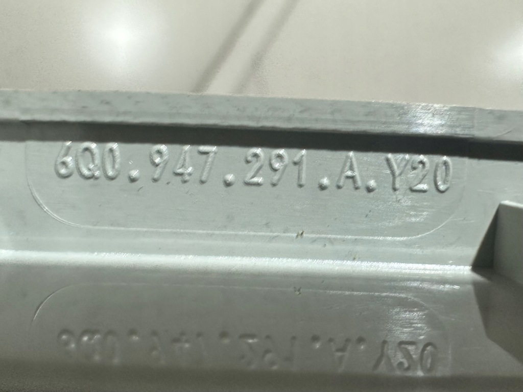 фото №7, Vw skoda лампа стельовий ładna 6q0947291a