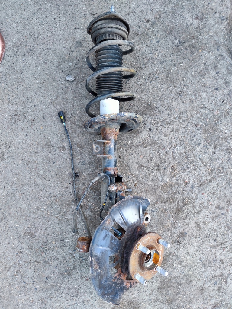 фото №1, Mazda 2 dj 14- поворотний кулак амортизаторна стійка правий перед 1.5