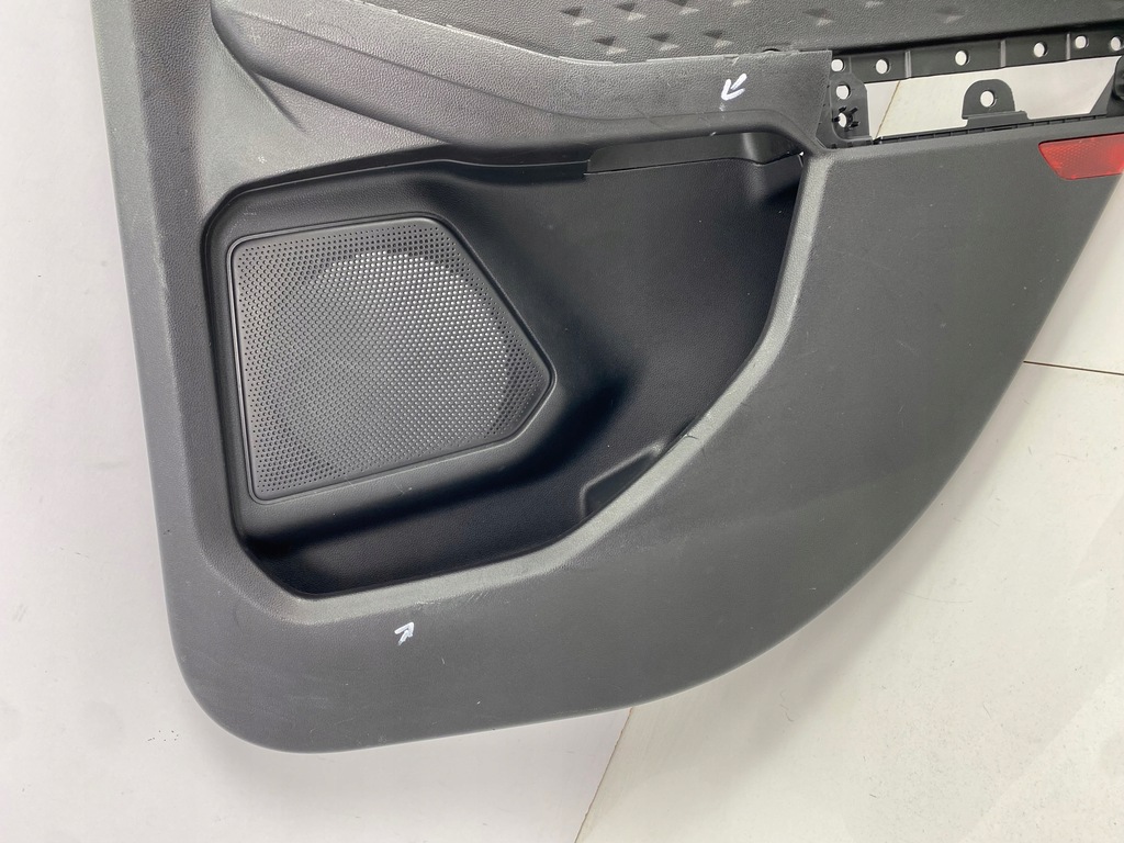 фото №6, Правий задній обшивка двері ford escape 2020+ usa kuga mk3