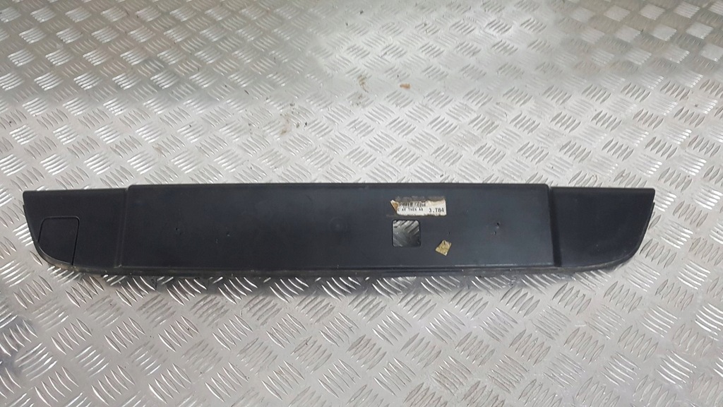 фото №1, Peugeot 308 i lift 13-16 основа номерного знака перед передня