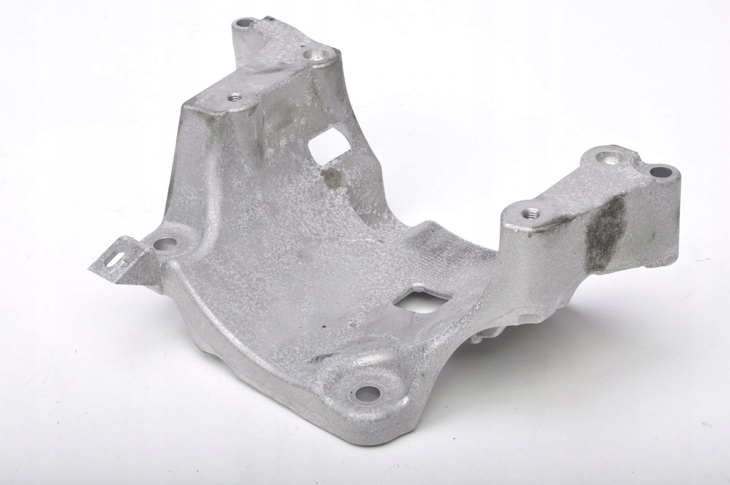 фото №1, Volvo xc60 ii кронштейн кронштейн генератора 31480101