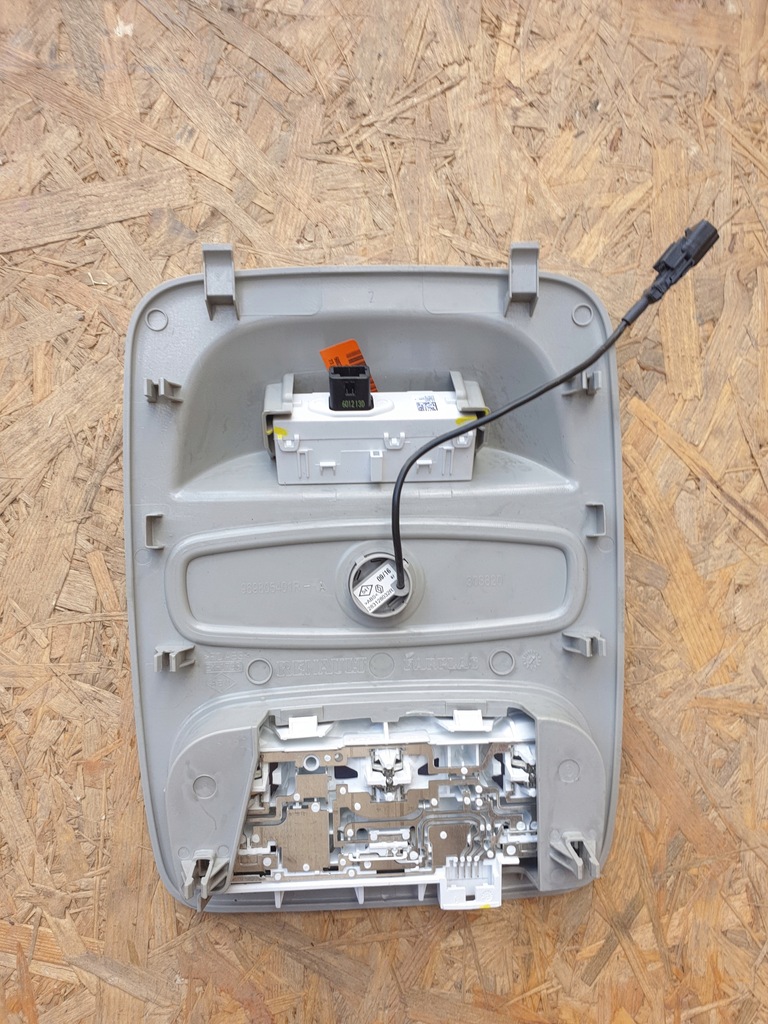 фото №9, Renault captur лампа стельовий