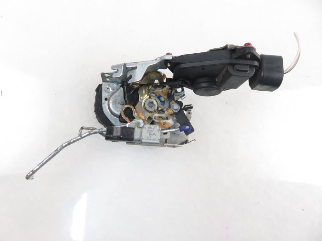 фото №3, Замок правый передний toyota previa ii r3