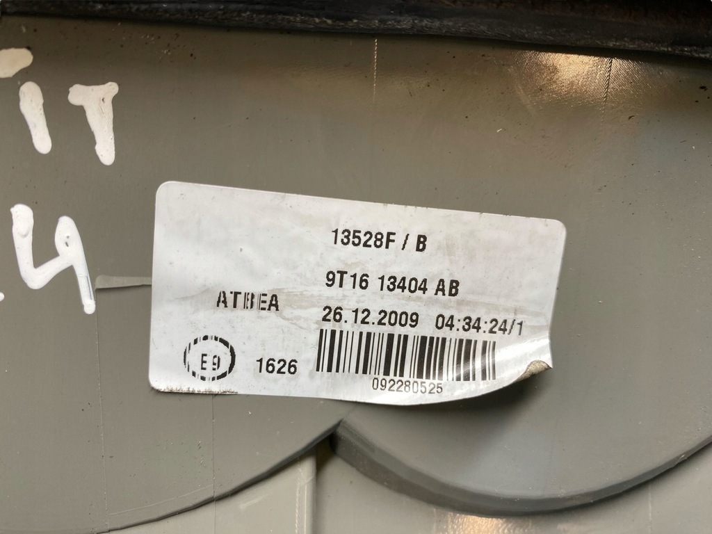 фото №7, Ford transit - tourneo connect 2009 правая сторона лампа задняя