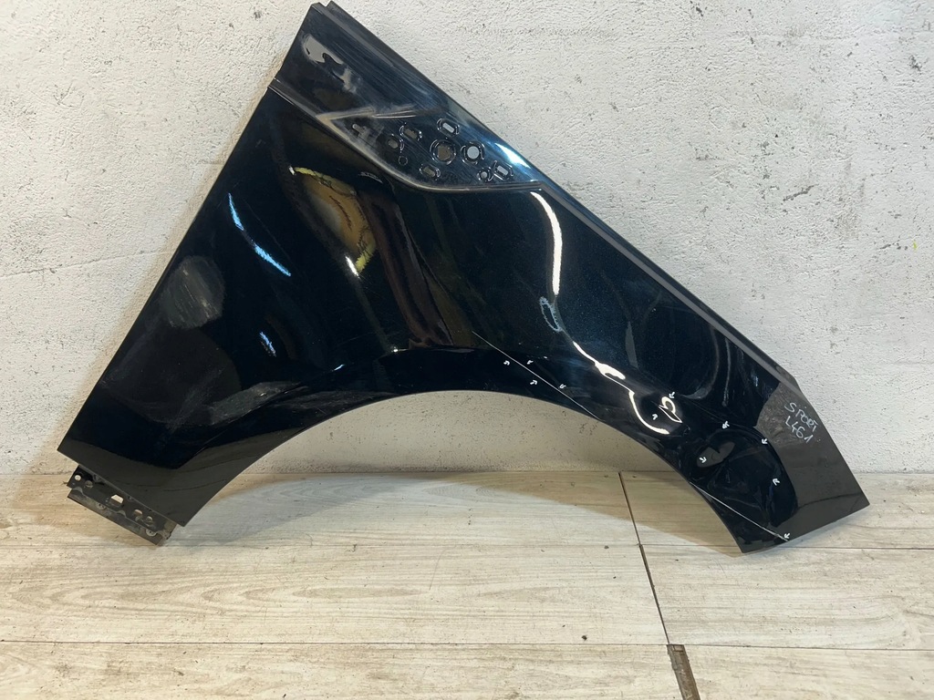 фото №1, Land rover range rover sport l461 крила правий