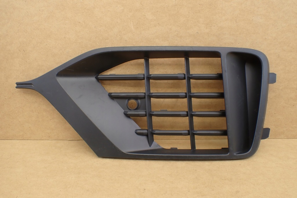 фото №12, Решітка решітка радіатора бампера audi q8 4m8807682b права rh перед передня