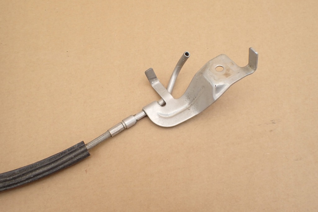 фото №7, Труба пабтрубок  шланг огнетушителя a2058301203 mercedes glc x253 2.0 cgi 274920