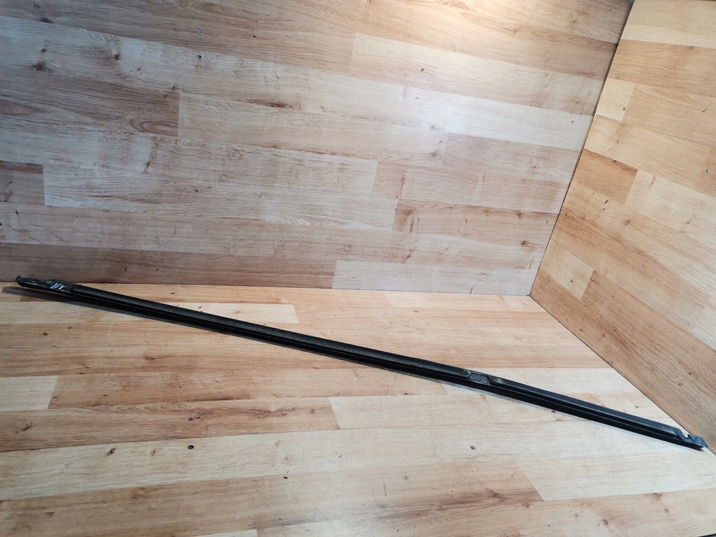 фото №1, Молдинг уплотнитель левый задняя renault laguna iii наружная