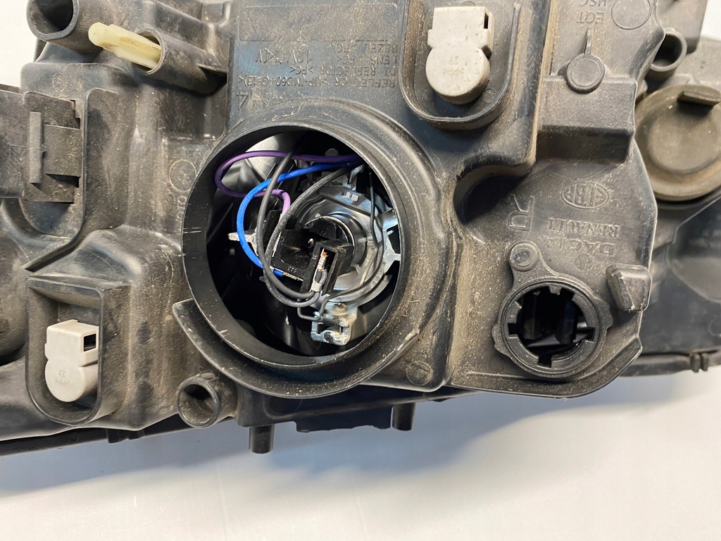 фото №7, Лампа перед права 260109119r dacia sandero ii