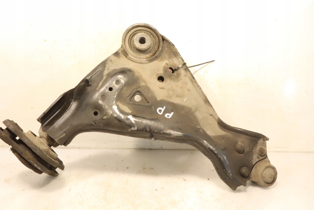 фото №1, Рычаг правый перед mercedes vito w447