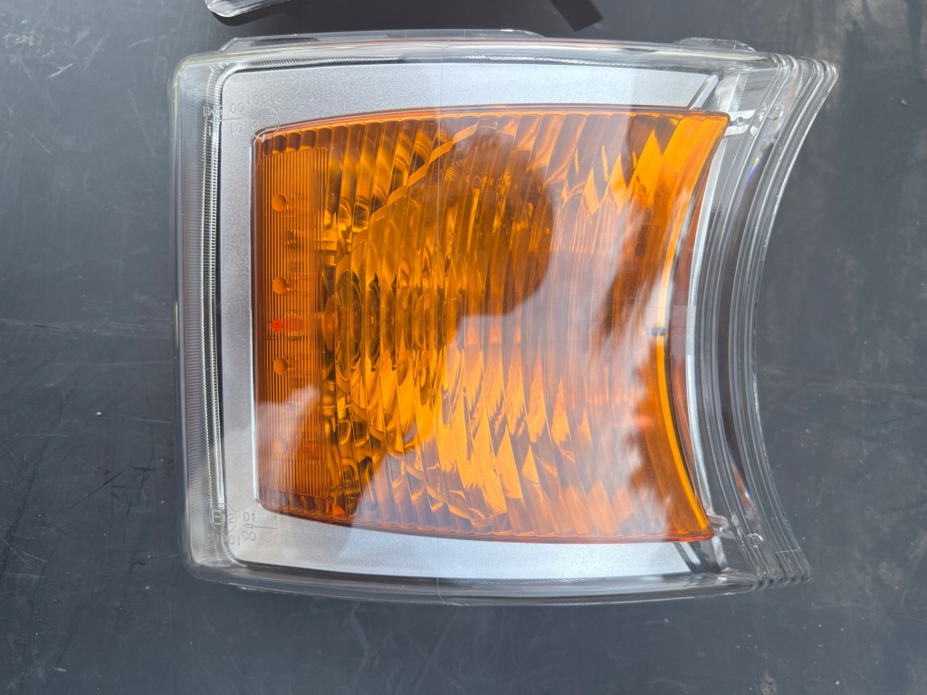 фото №3, Поворотник scania r ,g ,t