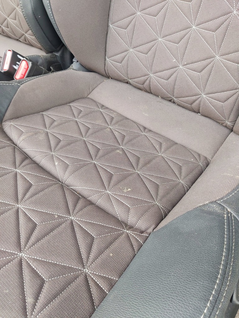 фото №6, Toyota yaris cross сиденье перед левый правый кожа заднее сиденье задняя комплект