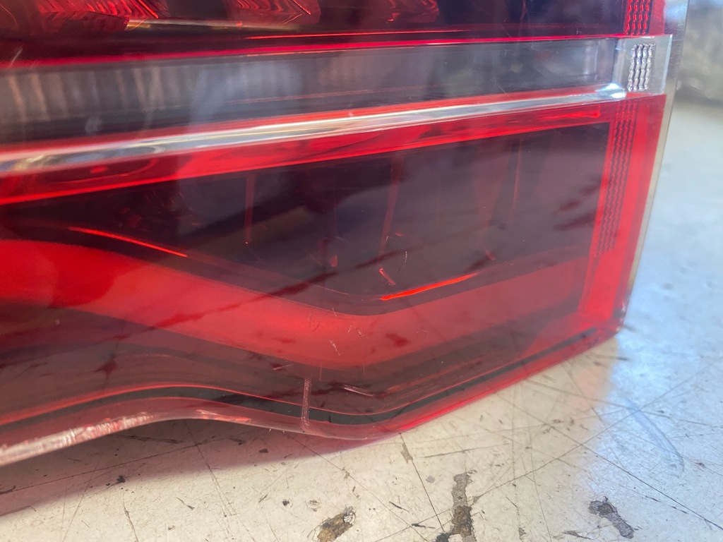 фото №8, Jaguar i-pace лампа левый задняя j9d3-13405-ab