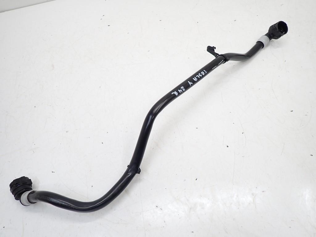 фото №1, Wąż шланг трубка wody 1705725-00-c tesla model y 3d3 4d1 24r