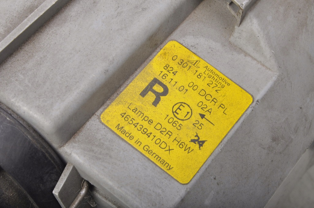 фото №8, Lancia lybra лампа правая передняя ксенон eu