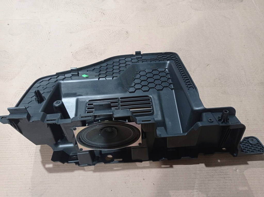 фото №6, Обшивка оббивка задня динамік vw caddy 2k3868784 2kd035709