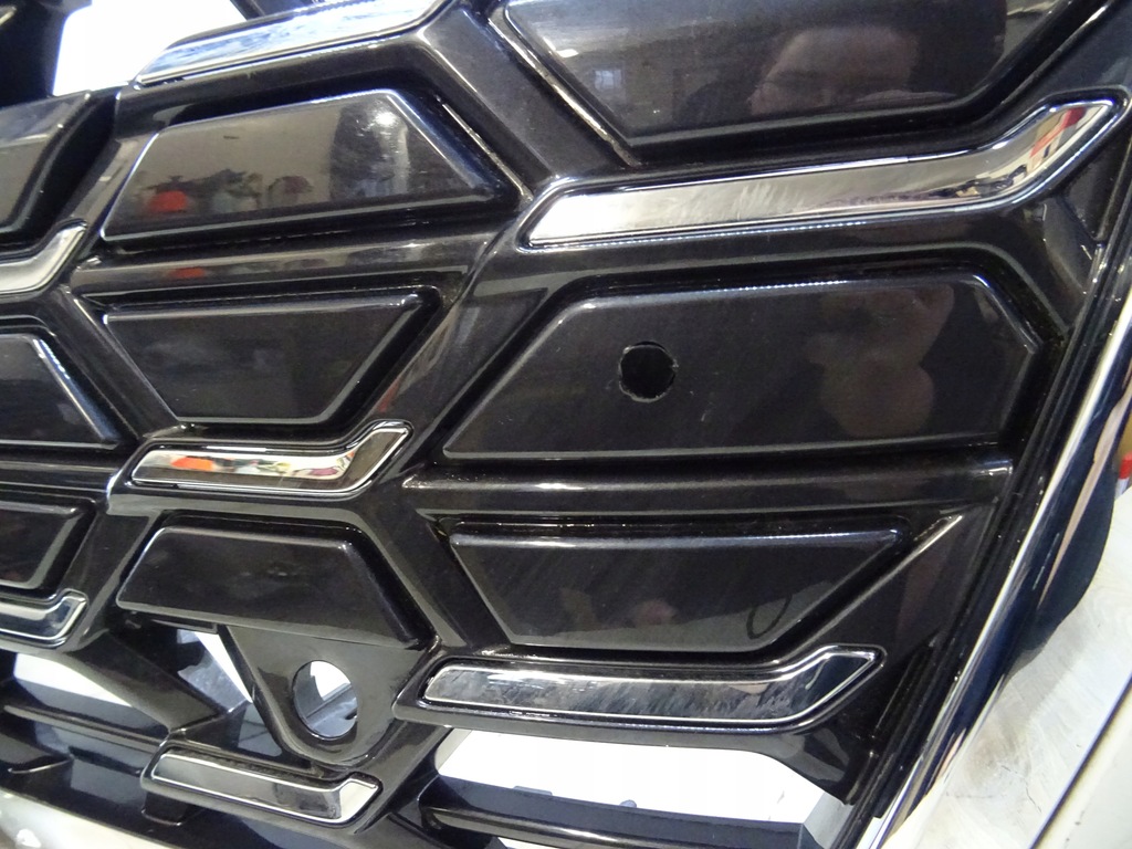 фото №9, Audi a6 c8 s-line 4k0 бампер перед передній 4k0807437d llu