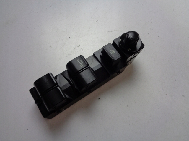 фото №1, Панель вікон лівий перед mazda 3 2009-