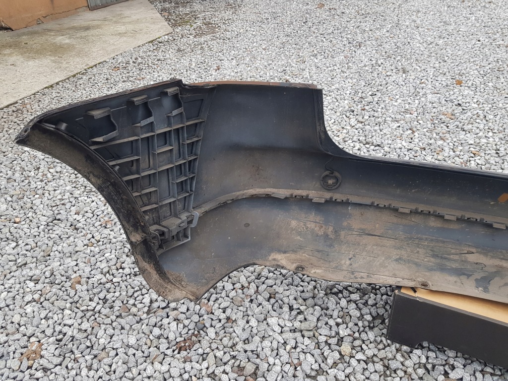 Бампер задня / vw touran 1 1 - 2003-2006 / lc9z - комплектний  - до встановлення в Україні