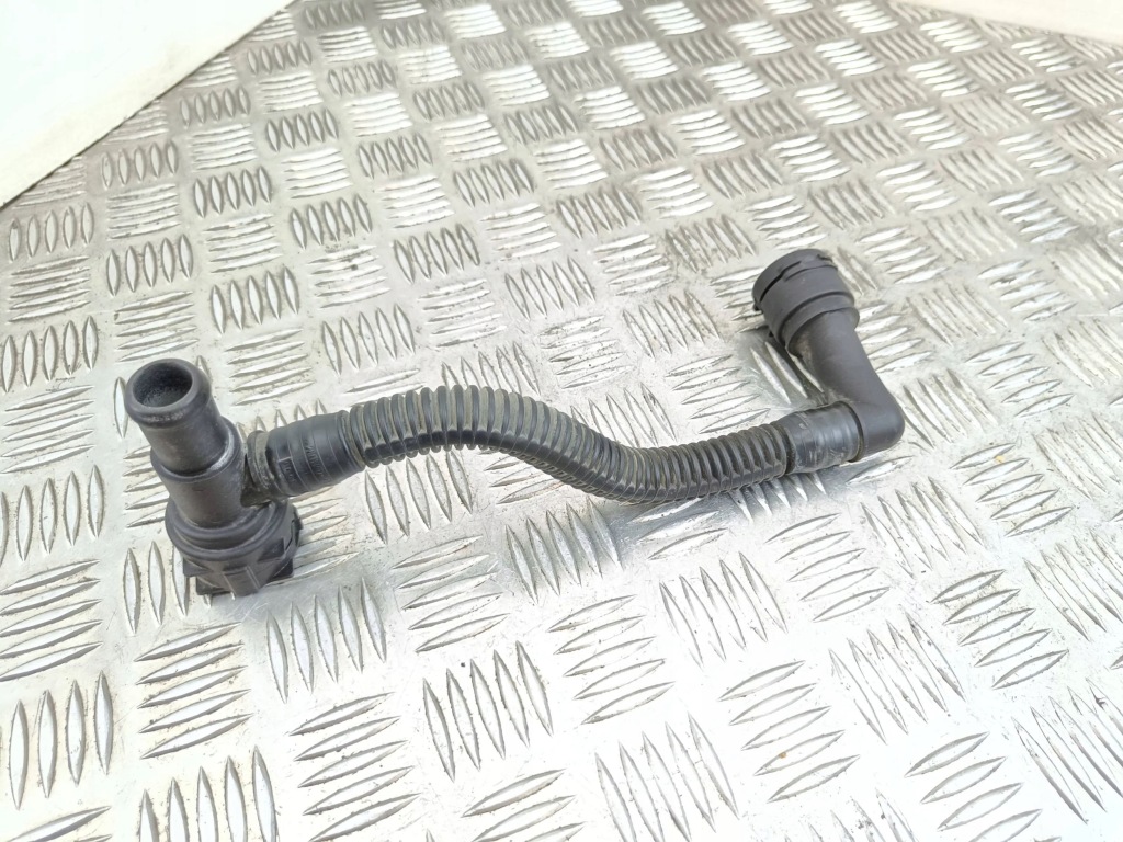 Купить Opel insignia a 2011 пабтрубок  / трубка вентиляционная трубка