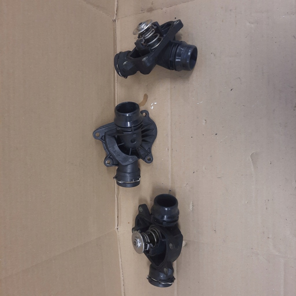 фото №1, Bmw e90 e60 корпус термостата i162837