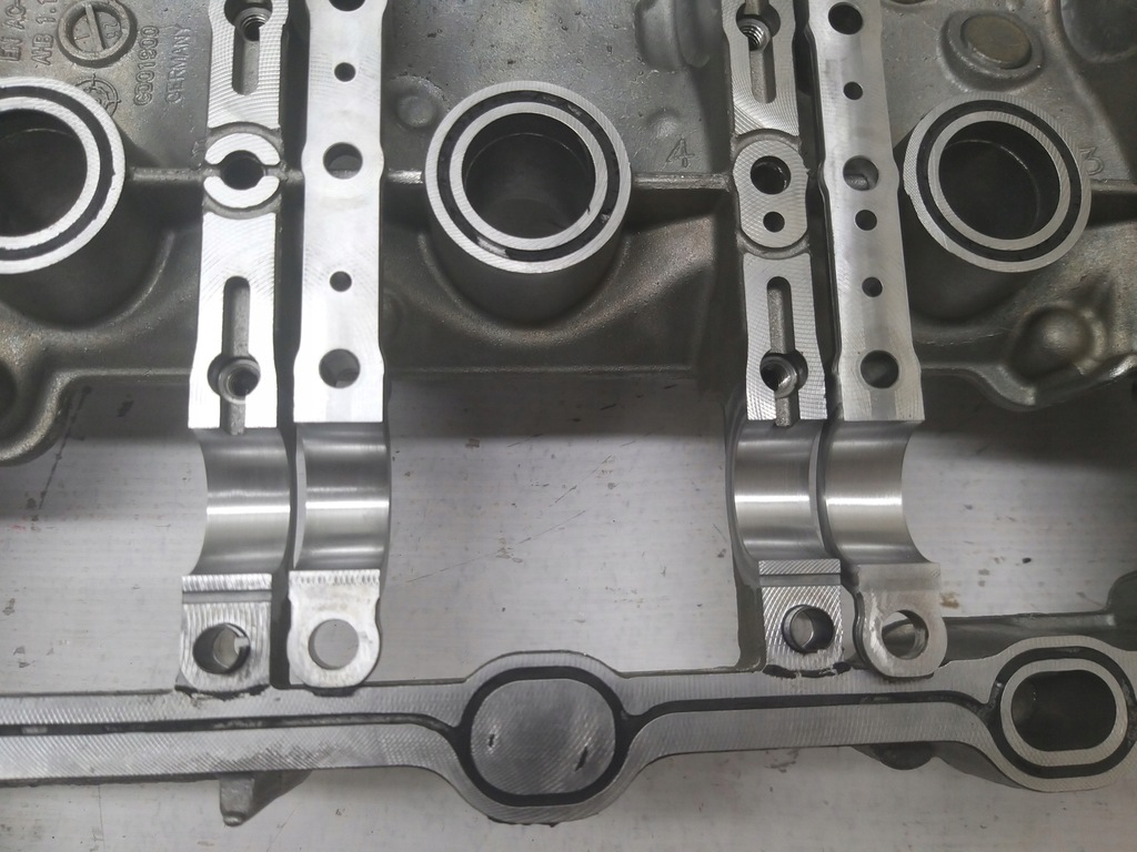 фото №8, Корпус валов audi rs3 rsq3 8v cupra ttrs tt 2.5 tfsi daz dnw 07k103475n