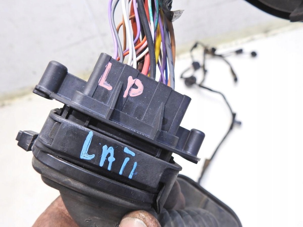 фото №2, Жгут электропроводка дверь левый перед renault latitude 241253134r