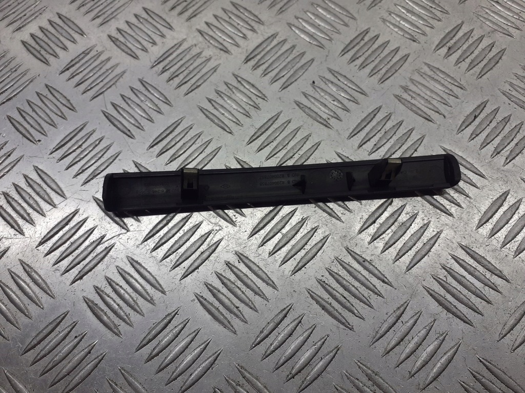 фото №1, Молдинг декоративная панели renault clio iii 8200407855