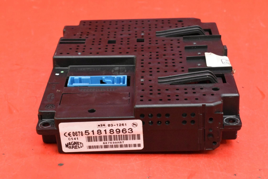 фото №5, Блок керування модуль blue&me 51818963 fiat 500 2 ii 08-15