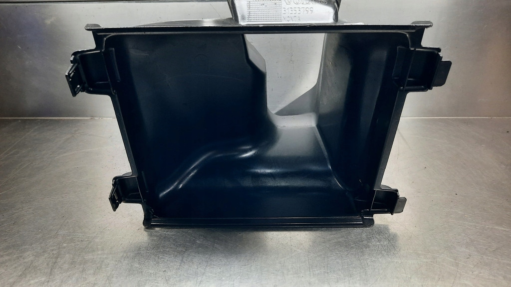 фото №7, Воздуховод воздуха правая 31353799 volvo xc90 ii