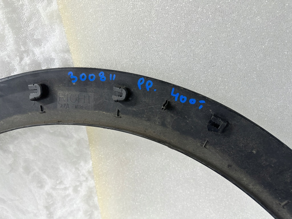 фото №5, Peugeot 3008 ii 109796a2 молдинг крила права передня перед