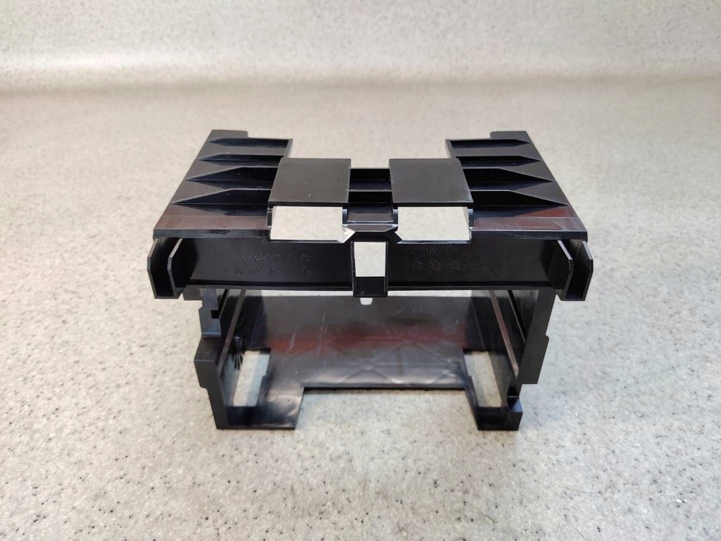 фото №4, Кронштейн кронштейн каркас корзина радио рамка навигации mercedes sl r230 w230