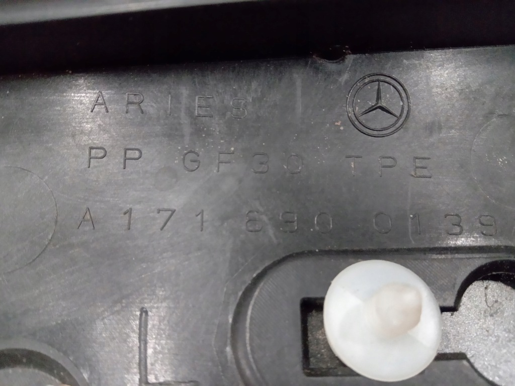 фото №4, Молдинг стекло передней левая mercedes slk r171