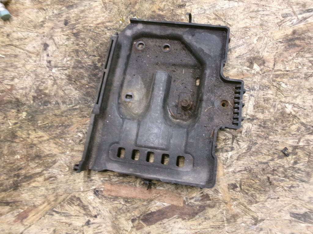 фото №1, Hyundai i30 i основание аккумулятор