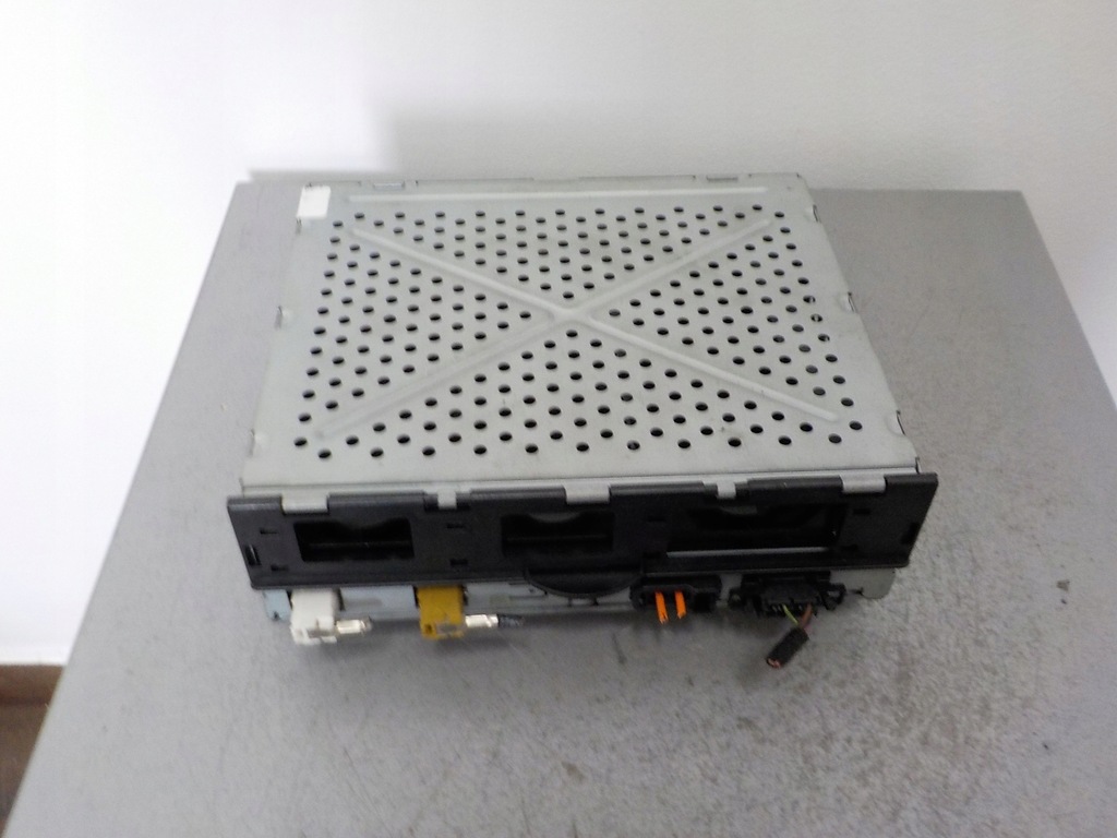 фото №1, Audi a8 d3 тюнер радіо заводський 4e0035541b