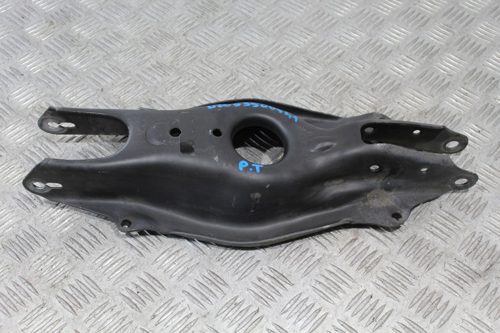 фото №1, Рычаг правый задняя c-klasa w205 a2053500441