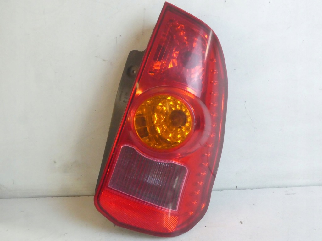 фото №1, Лампа правая правый задняя задняя mitsubishi space star i lift