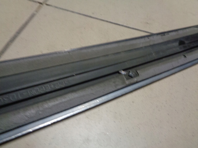 фото №13, Молдинг правый перед vw phaeton lift ii 11-16 3d0853072g