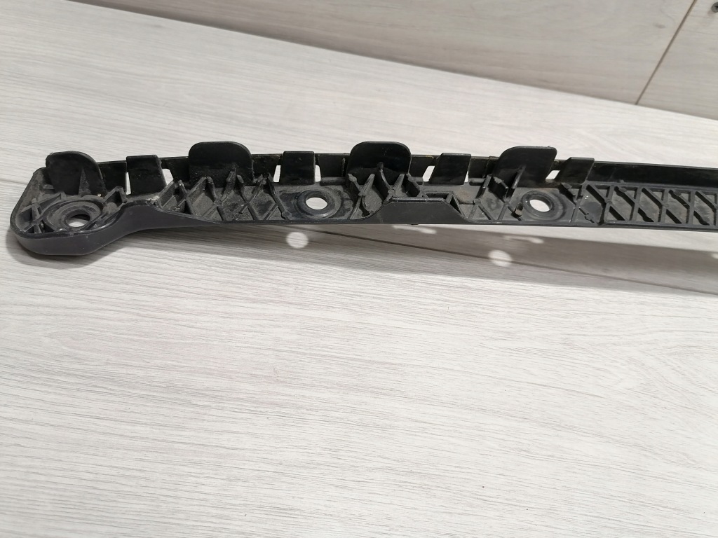 Ferrari gtc4 lusso кронштейн бампера задний  87638400 Недорого