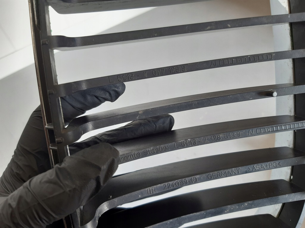 фото №7, Bmw 1 e81 e82 e87 e88 решітка радіатора решітка радіатора ліва права 51137077129 51137077130