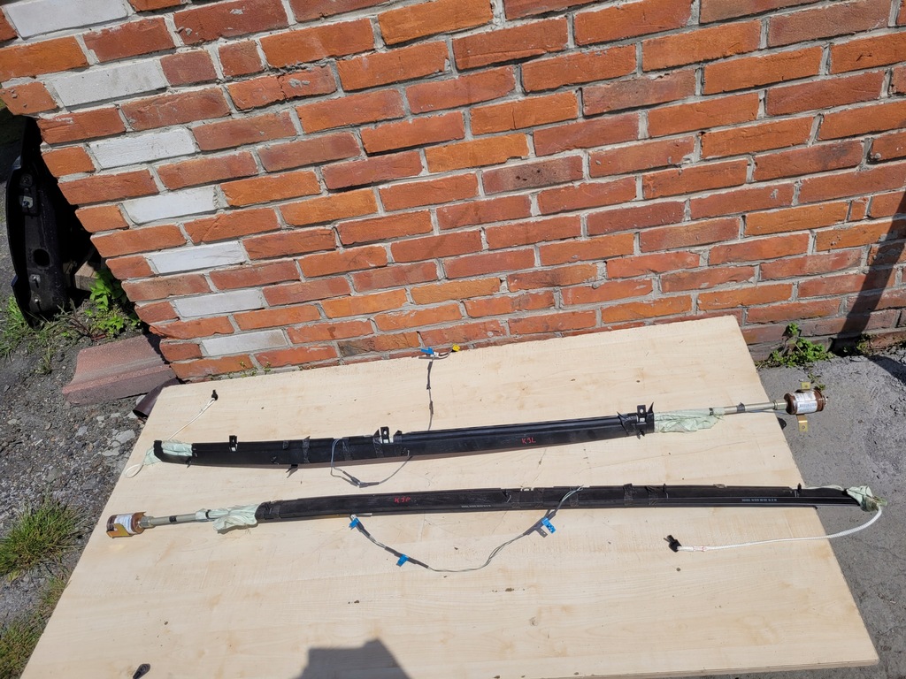 фото №1, Jeep grand cherokee kj шторка безпеки права