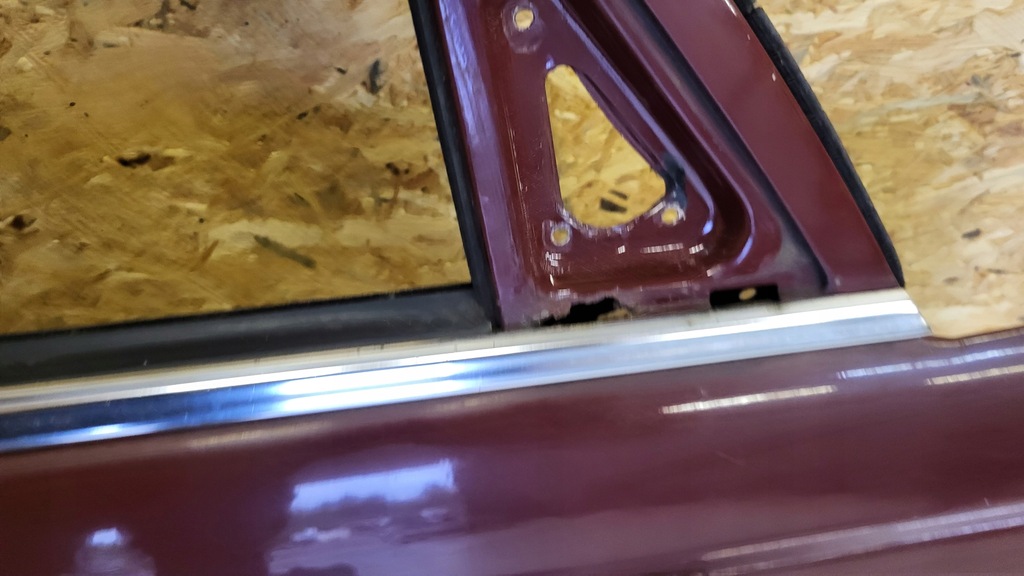 фото №8, Дверь правый перед mercedes w123