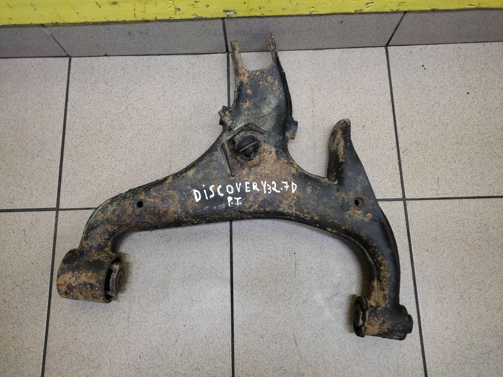 фото №1, Land rover discovery iii 2.7 v6 рычаг правый задняя
