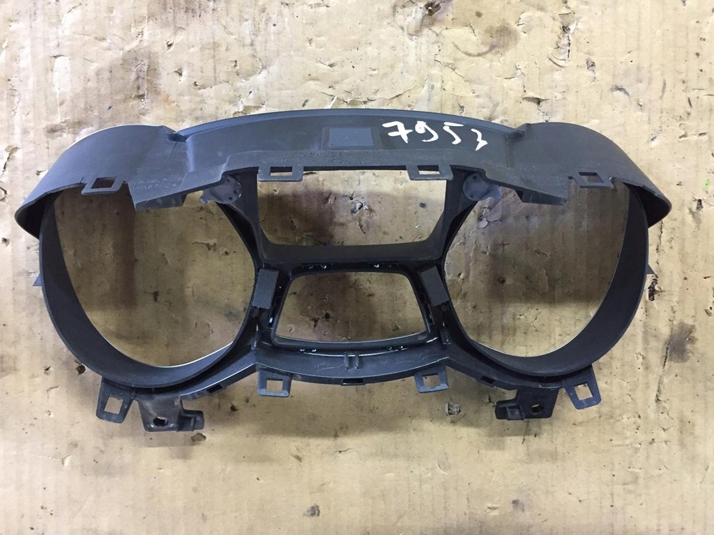 фото №2, Ford escape корпус прилади рамка