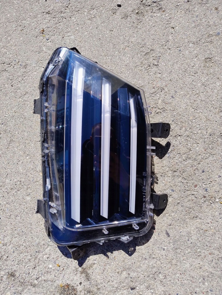 Купить Противотуманная фара led drl правый  peugeot 2008 2 рестайлинг  2023-^ 9850423580