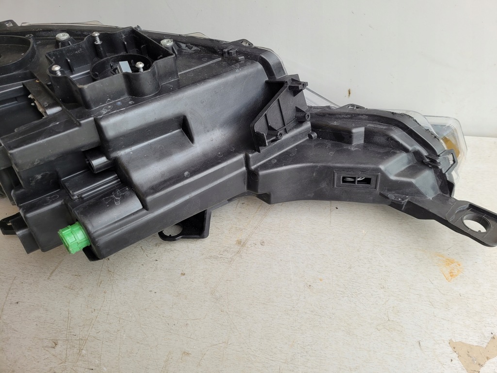 фото №13, Maserati levante лампа правая перед передняя bi-xenon 90080616 usa 670034639