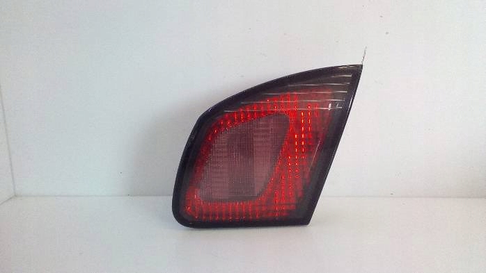 фото №8, Лампа правая задняя крышка багажника nissan primera p11 2001r.