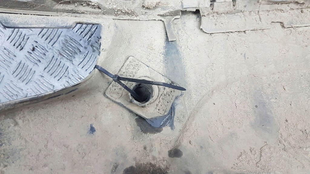 фото №8, Volvo xc60 2011 бампер задний